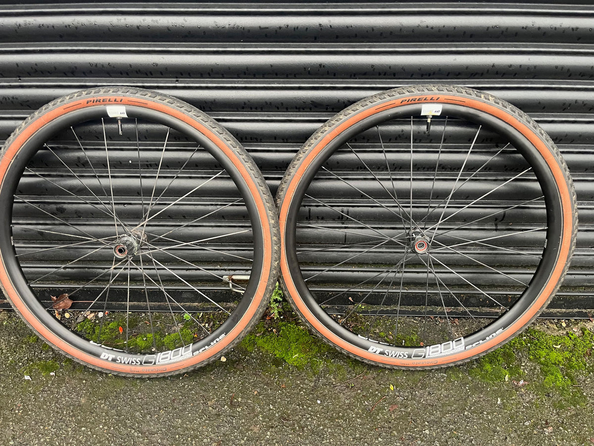 DT Swiss G1800 Spline Wheelset with Pirelli Cinturao Tyres 700x40 - Ex Staff