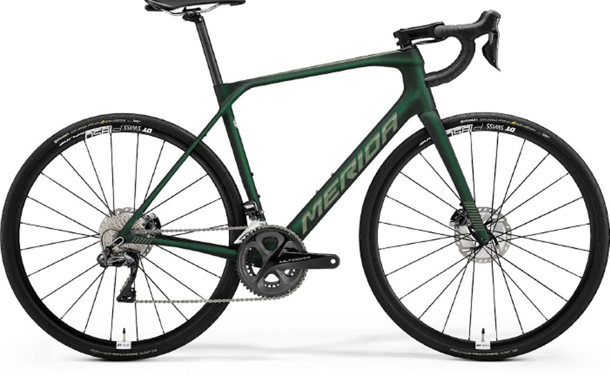 2022 Merida Scultura Endurance 9000 road bike with lightweight frame, drop handlebars, and sleek design for long-distance riding